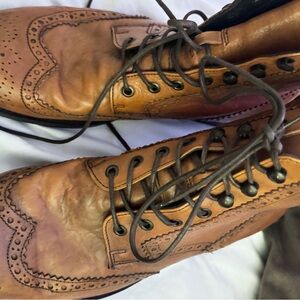 Elegant Tan Leather Johnston & Murphy Boots 🥾